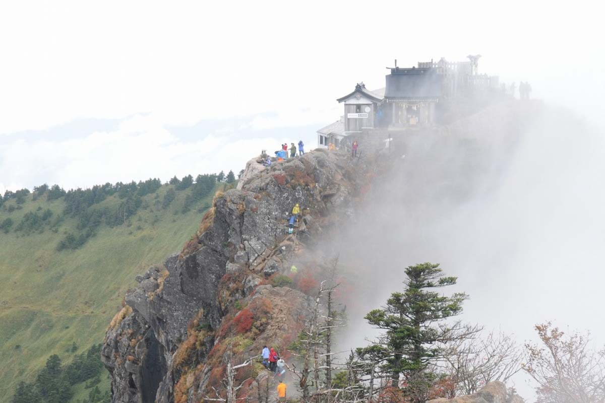 Ishizuchi Shrine