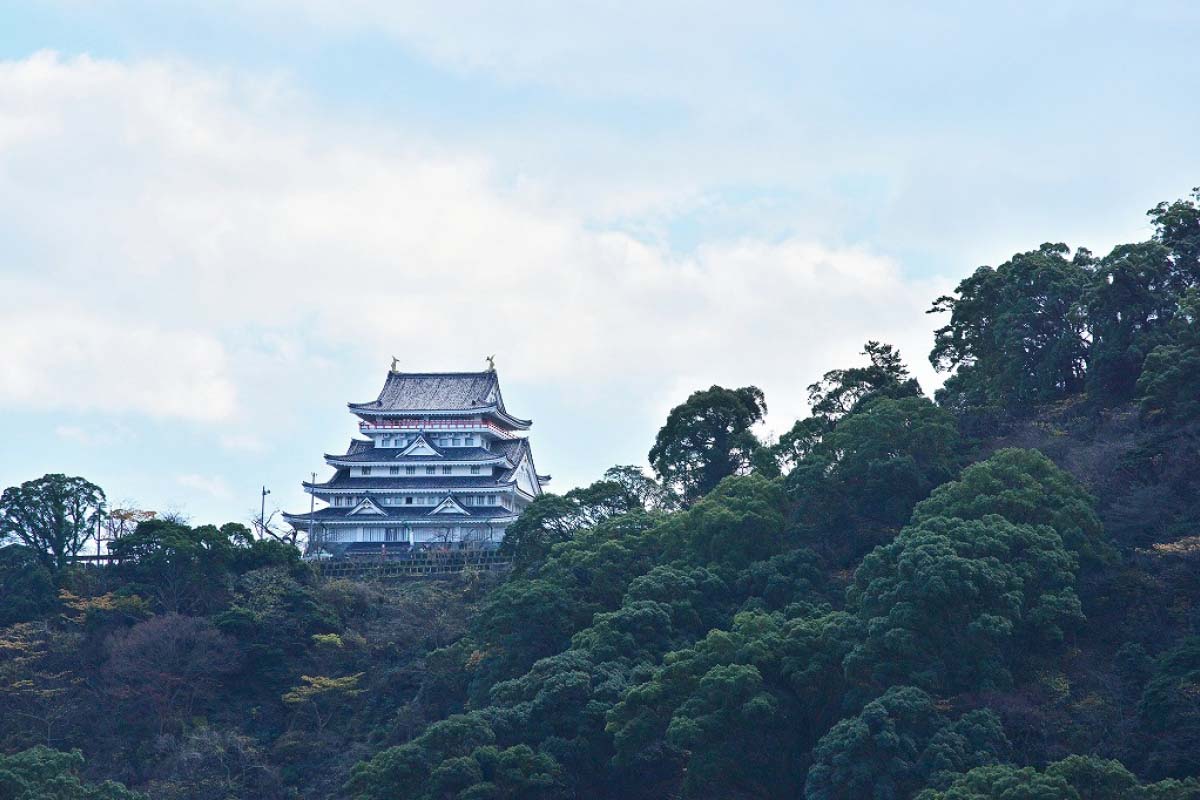 熱海城を完全解説！アクセスや周辺観光情報（秘宝館など）もご紹介