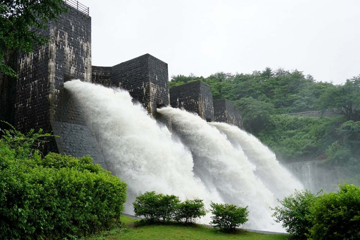 Honen Pond Dam