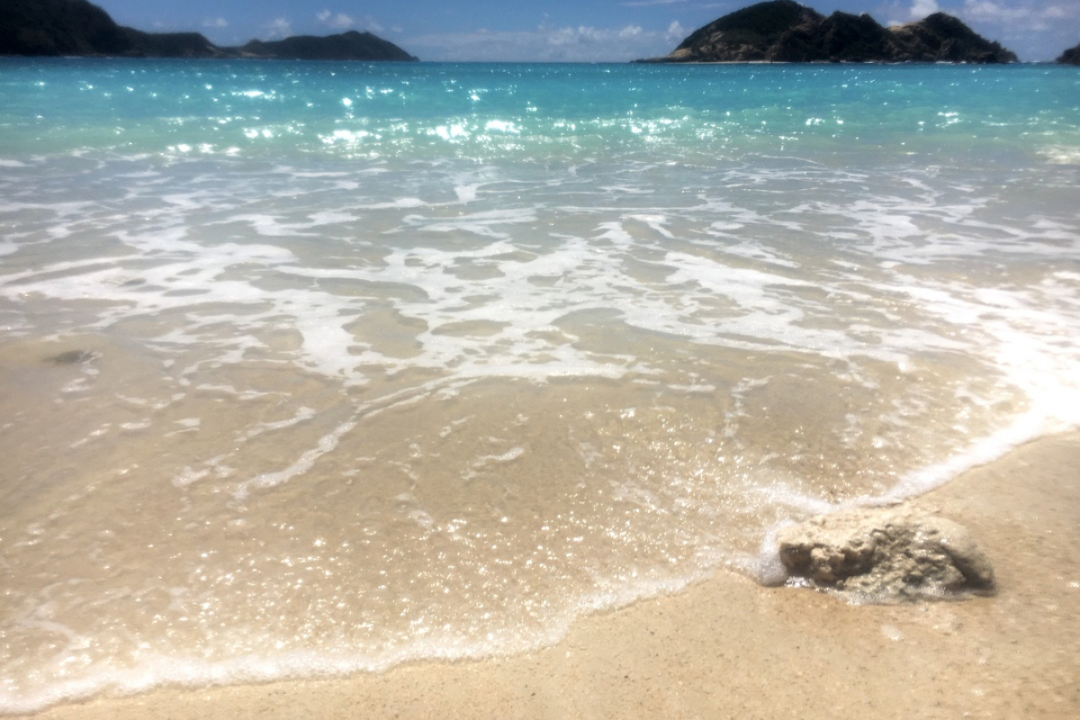 世界トップクラスに美しいケラマブルーの海とウミガメと星空 渡嘉敷島1