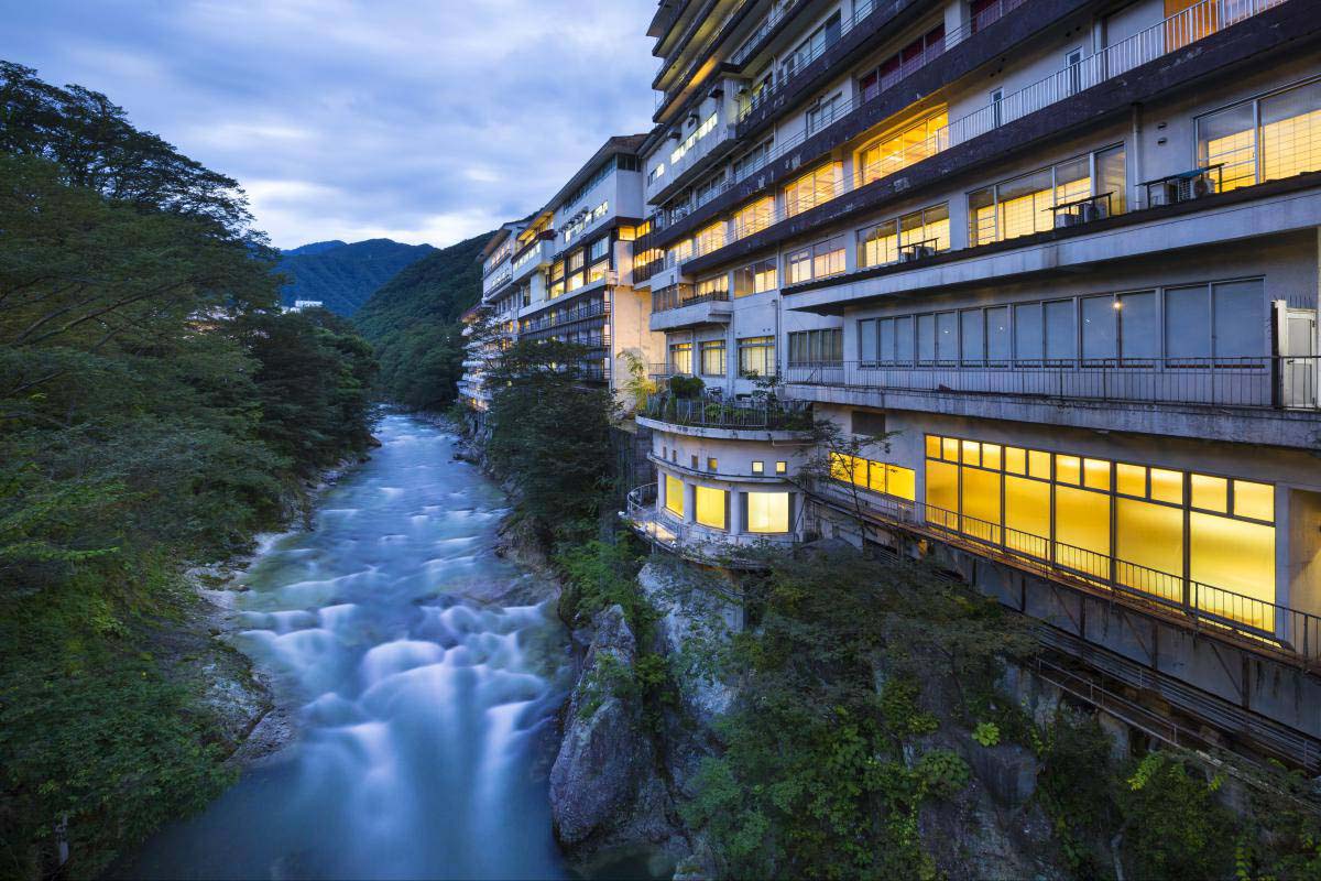 MinakamiOnsen ZEKKEI Japan