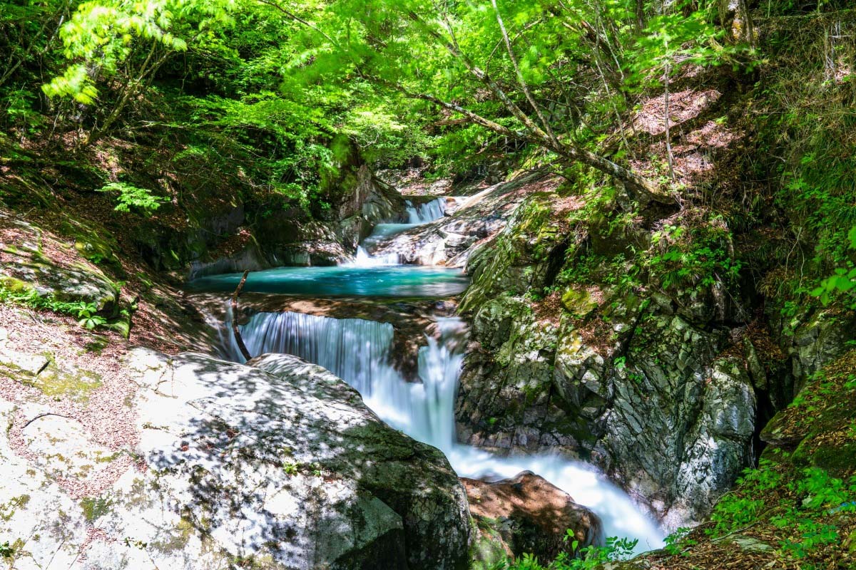 置物 Valley Waterfall Nishizawa Valley