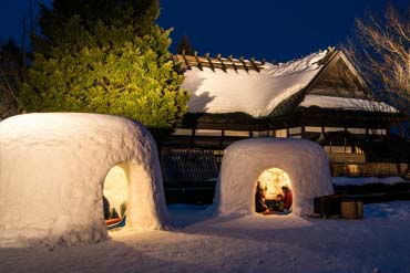 横手のかまくら